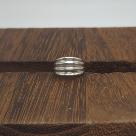 Size 8 925 Sterling Silver Cool Unisex Simple Ring - Picture 1 of 8